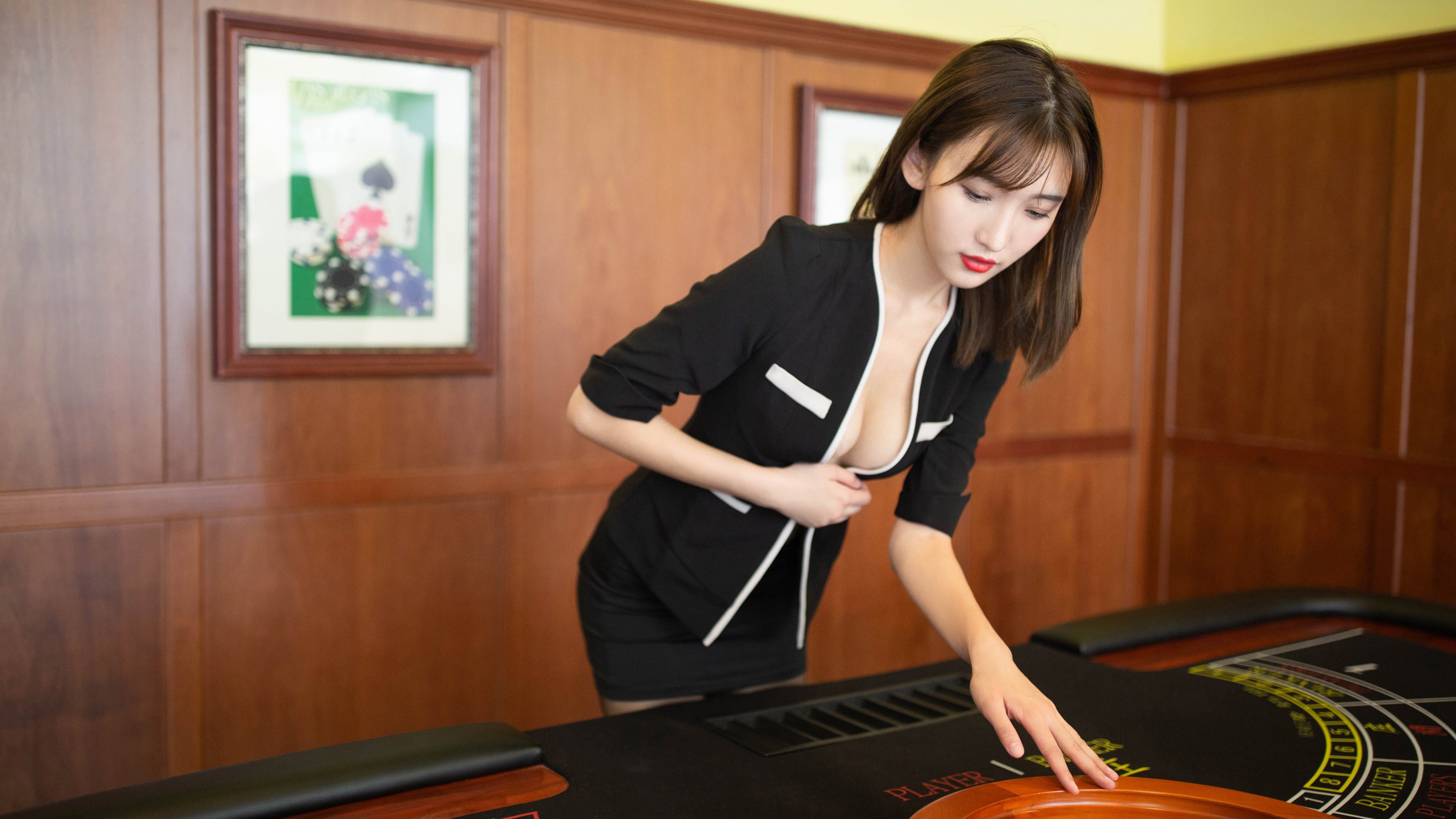 《赛事直播全解析：从画面到配音的每一细节》，赛事录播