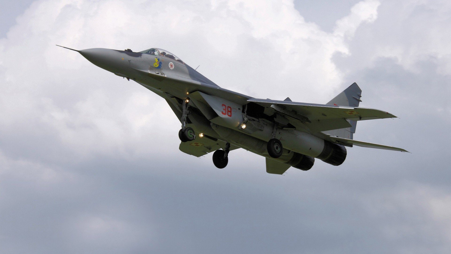 PSG中场配合不顺影响整体发挥