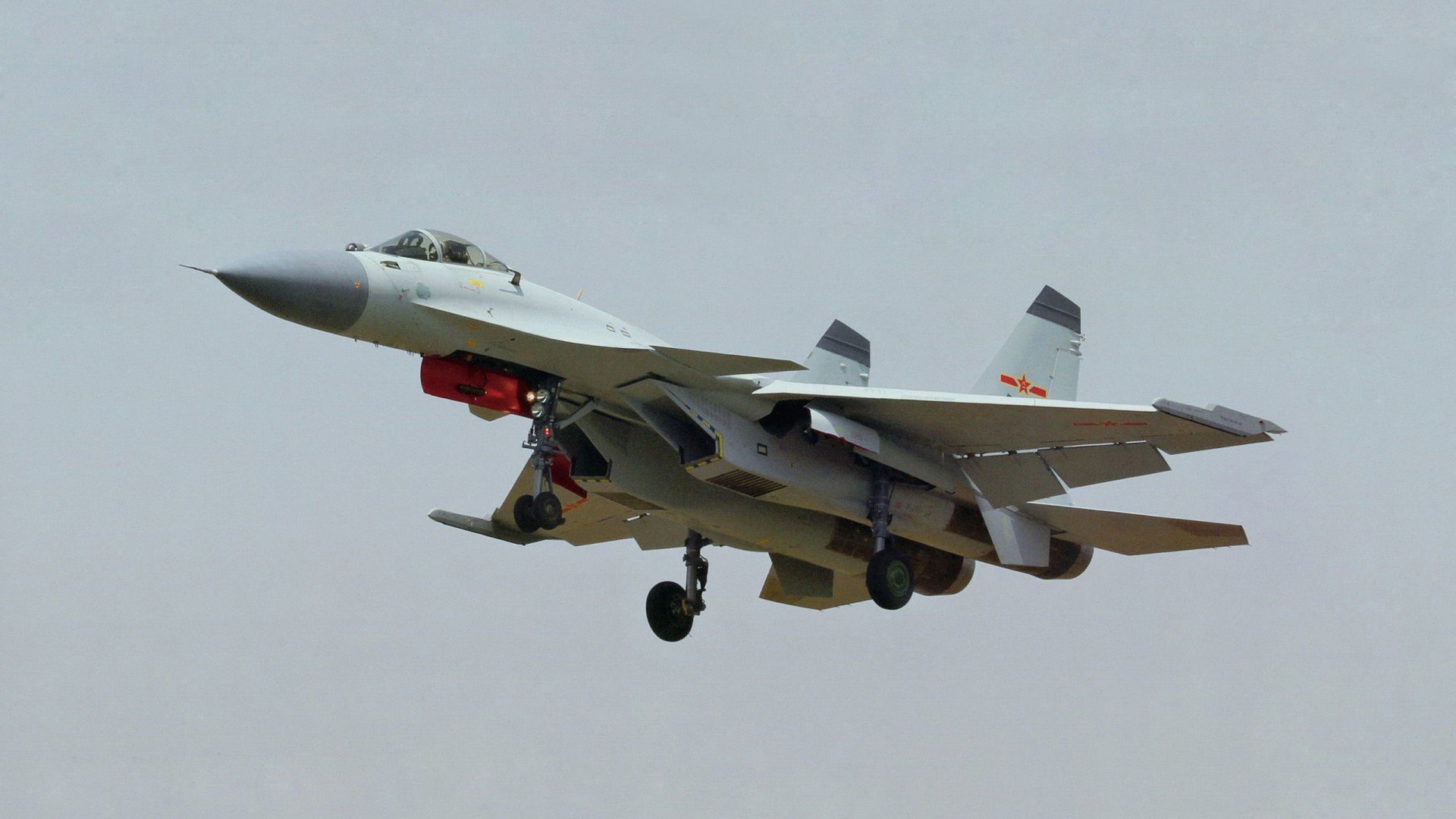 职业球员拍摄纪录片展现训练背后故事传递正能量，球队摄影